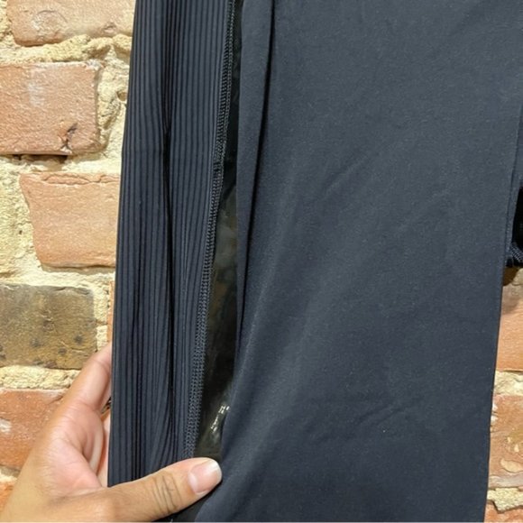 Lululemon Gloss Trim Run Super High-Rise Tight 28" Black Size 12 W5DBNS - Picture 2 of 5